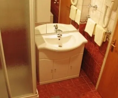 Niksa Daire